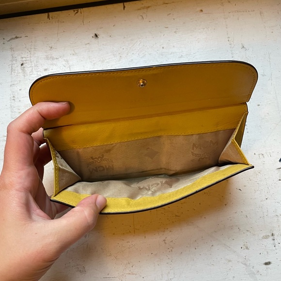 MCM Wallet - Picture 3 of 8